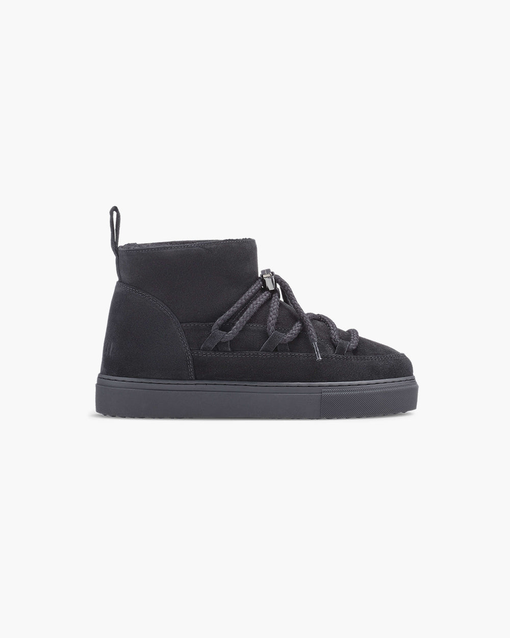 INUIKII Classic Low – Noir – vue studio 1