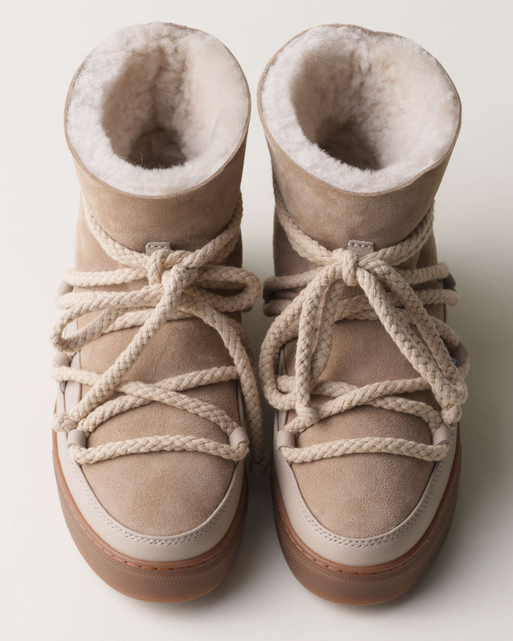 INUIKII Classic – Beige – vue studio 10