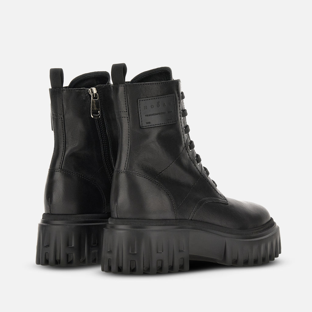 BOOTS H700