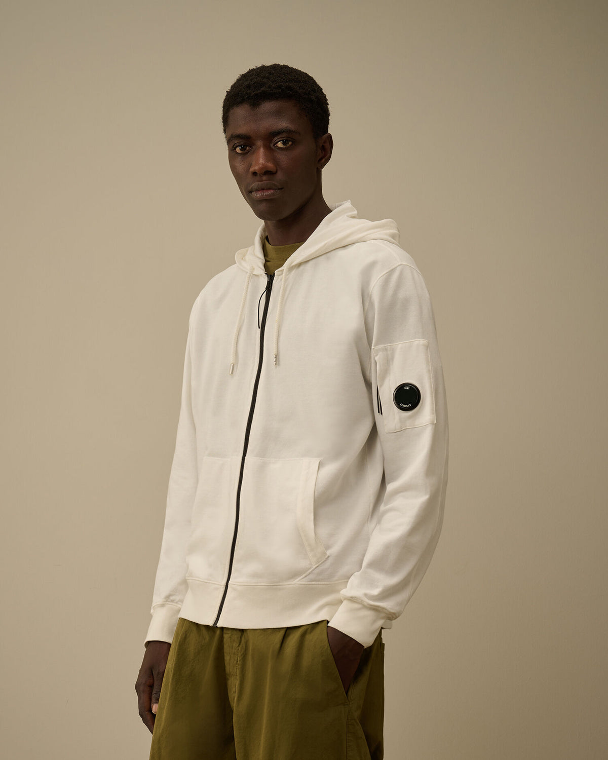 SWEAT ZIP CAPUCHE LIGHT FLEECE
