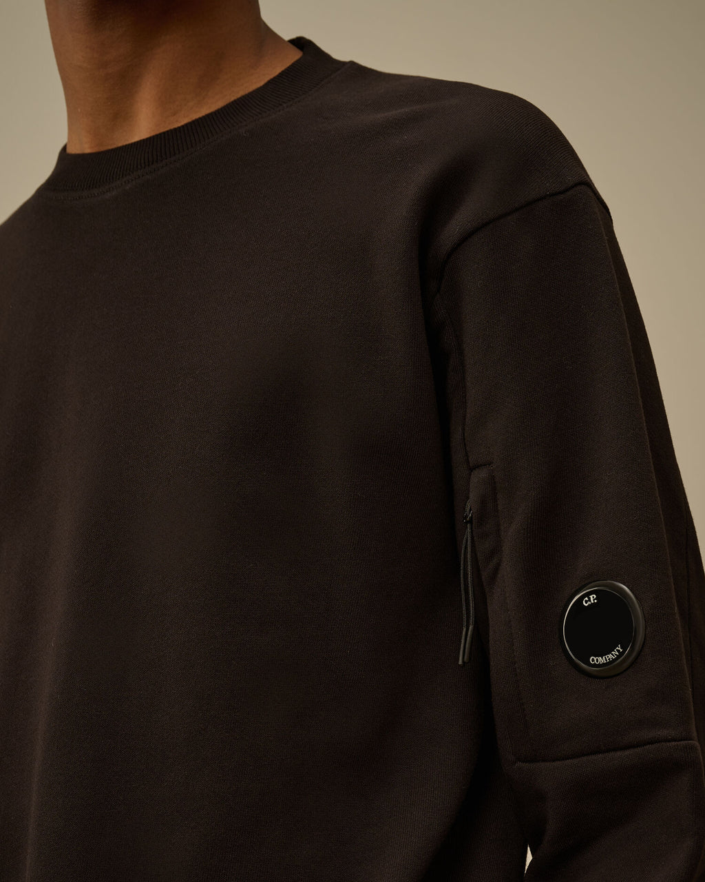 SWEAT DIAGONAL RAISED