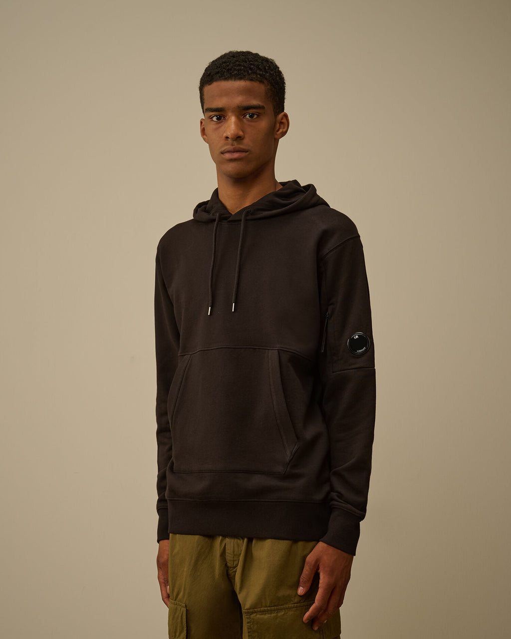 SWEAT CAPUCHE DIAGONAL RAISED