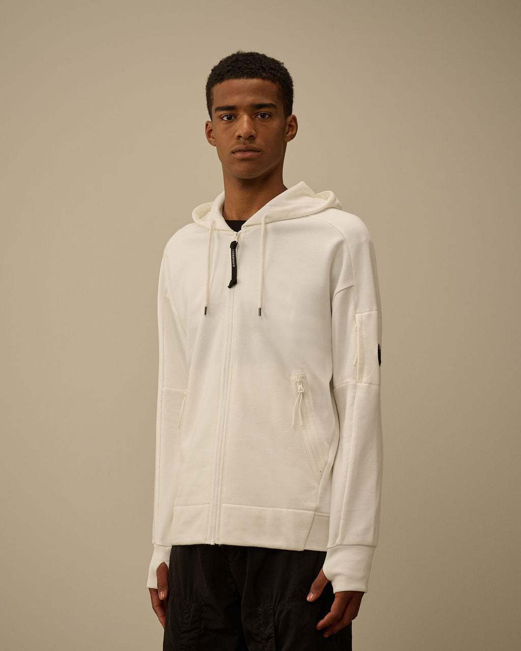 SWEAT ZIP CAPUCHE DIAGONAL RAISED