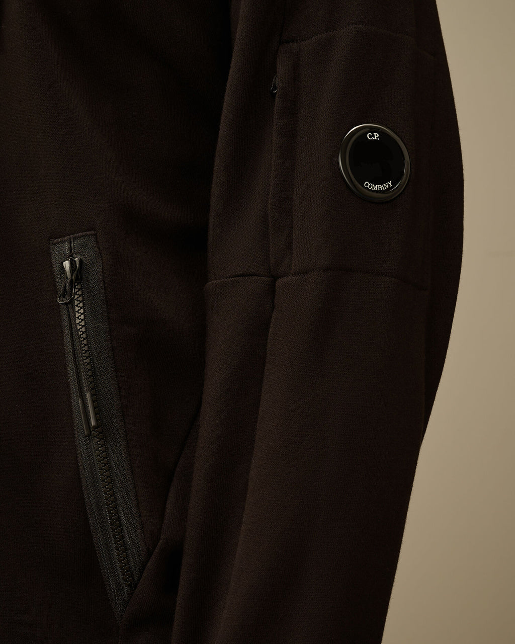SWEAT ZIP CAPUCHE DIAGONAL RAISED
