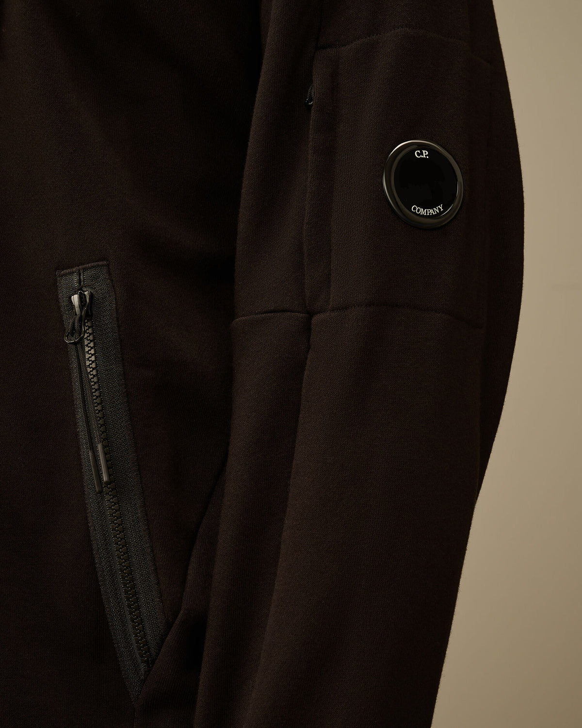 SWEAT ZIP CAPUCHE DIAGONAL RAISED