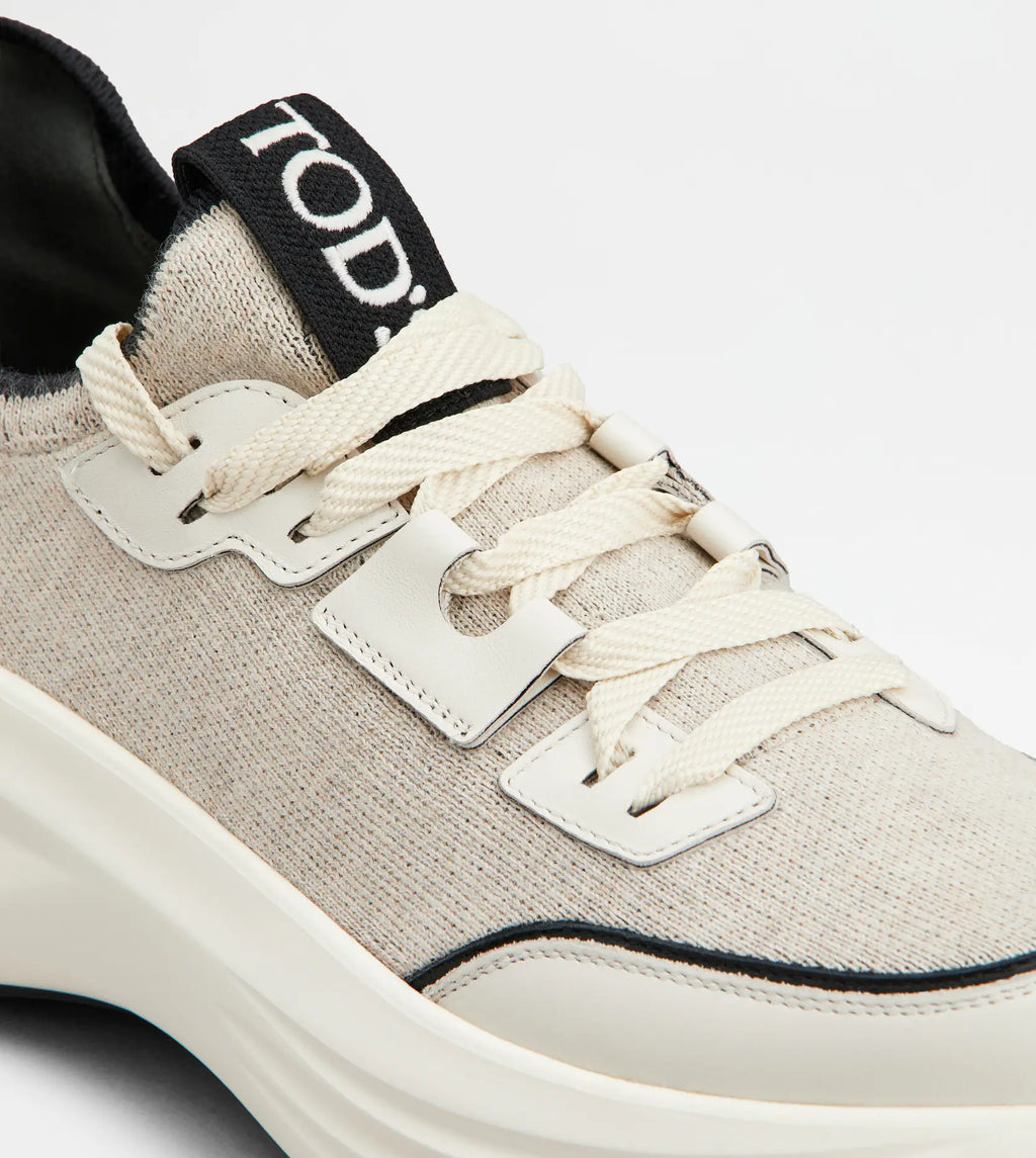 81L Sneaker
