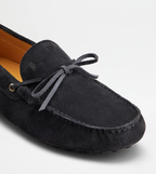 Mocassin Gommino lacet cuir velours